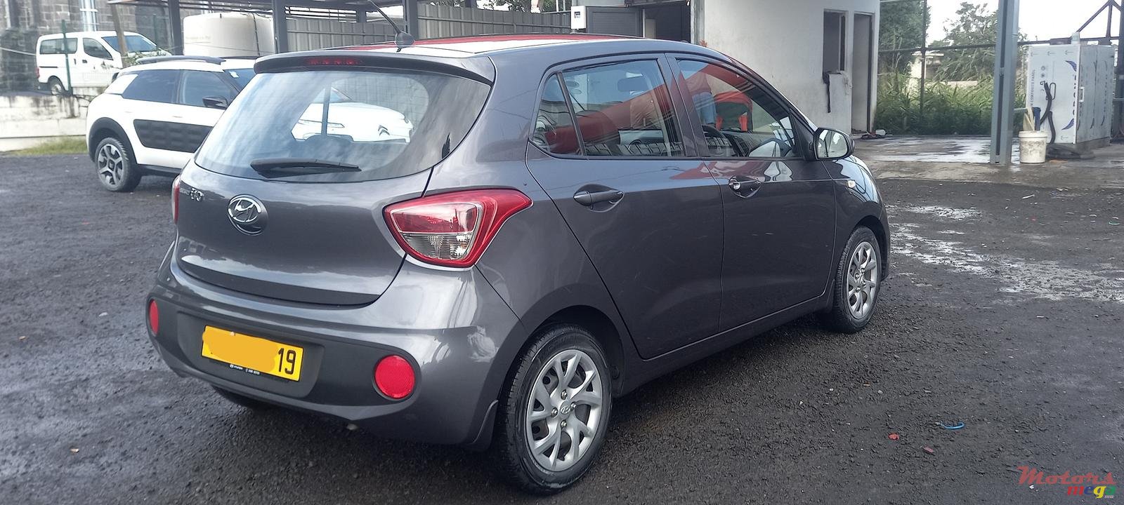 2019' Hyundai Grand i10 2019 photo #3