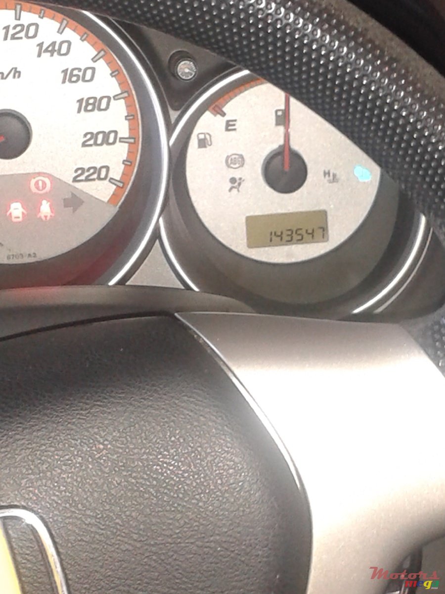 2008' Honda Jazz photo #4