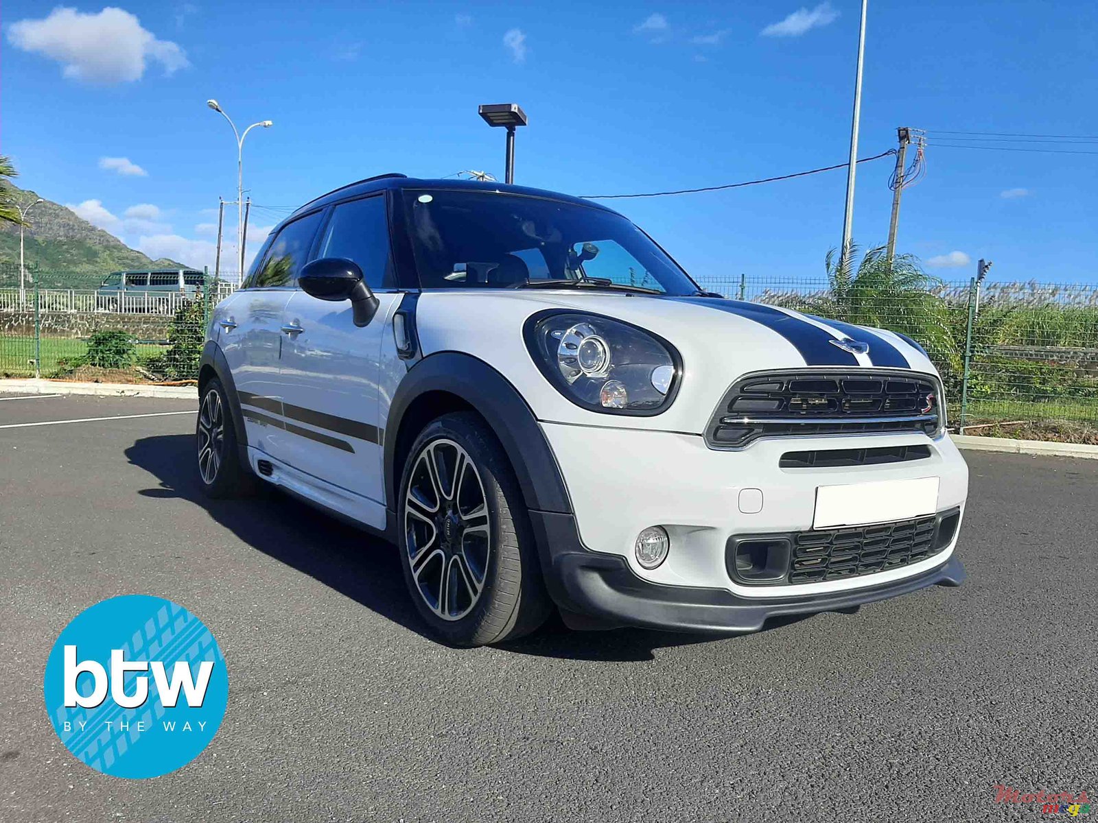 2015' MINI Cooper Countryman photo #1