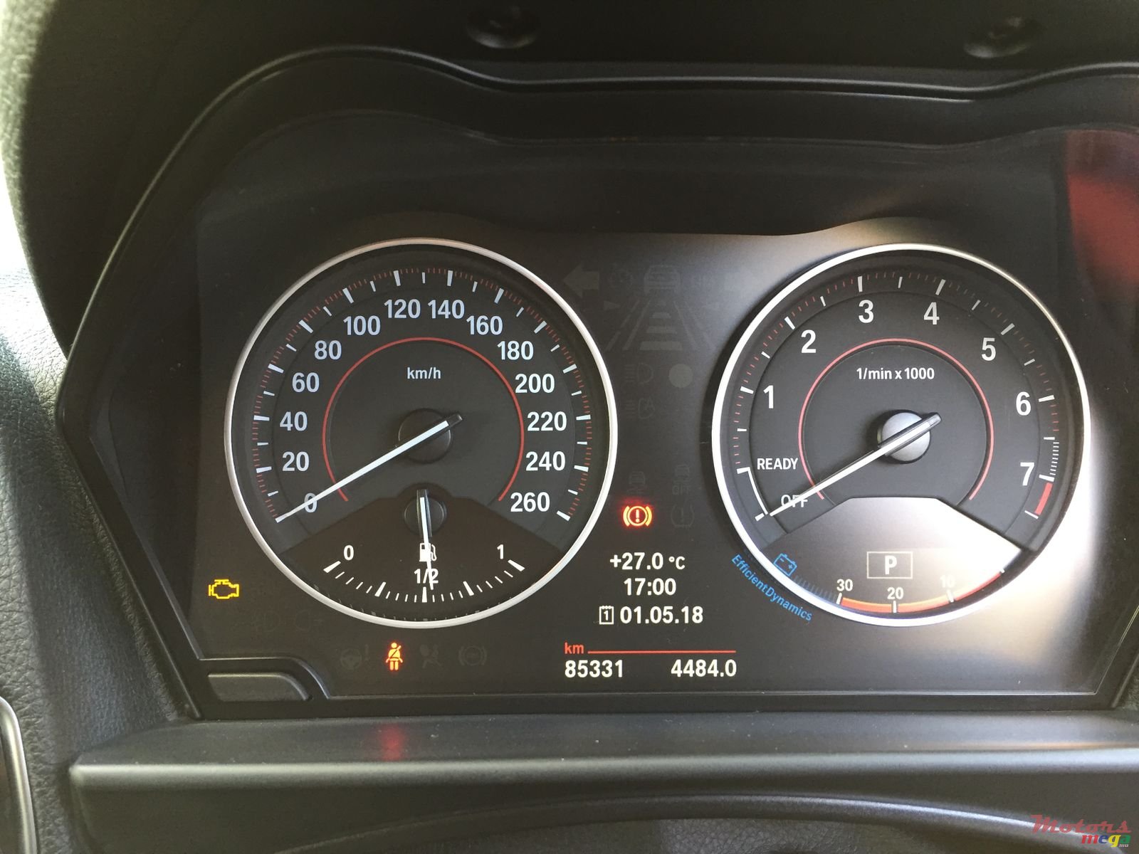 2012' BMW 1 Series 5 Door photo #5