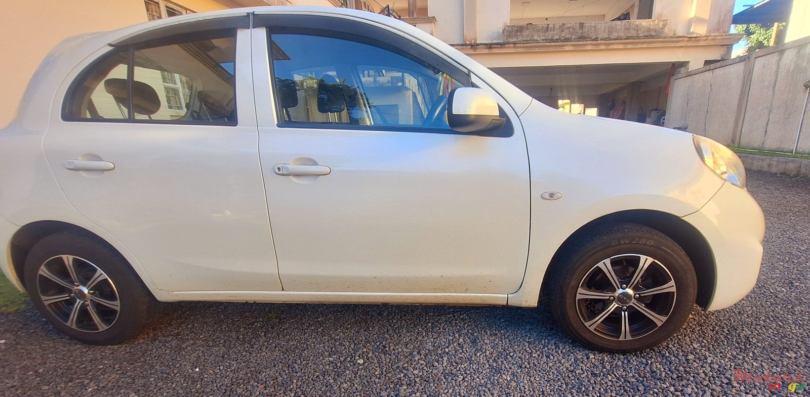 2016' Nissan March photo #5