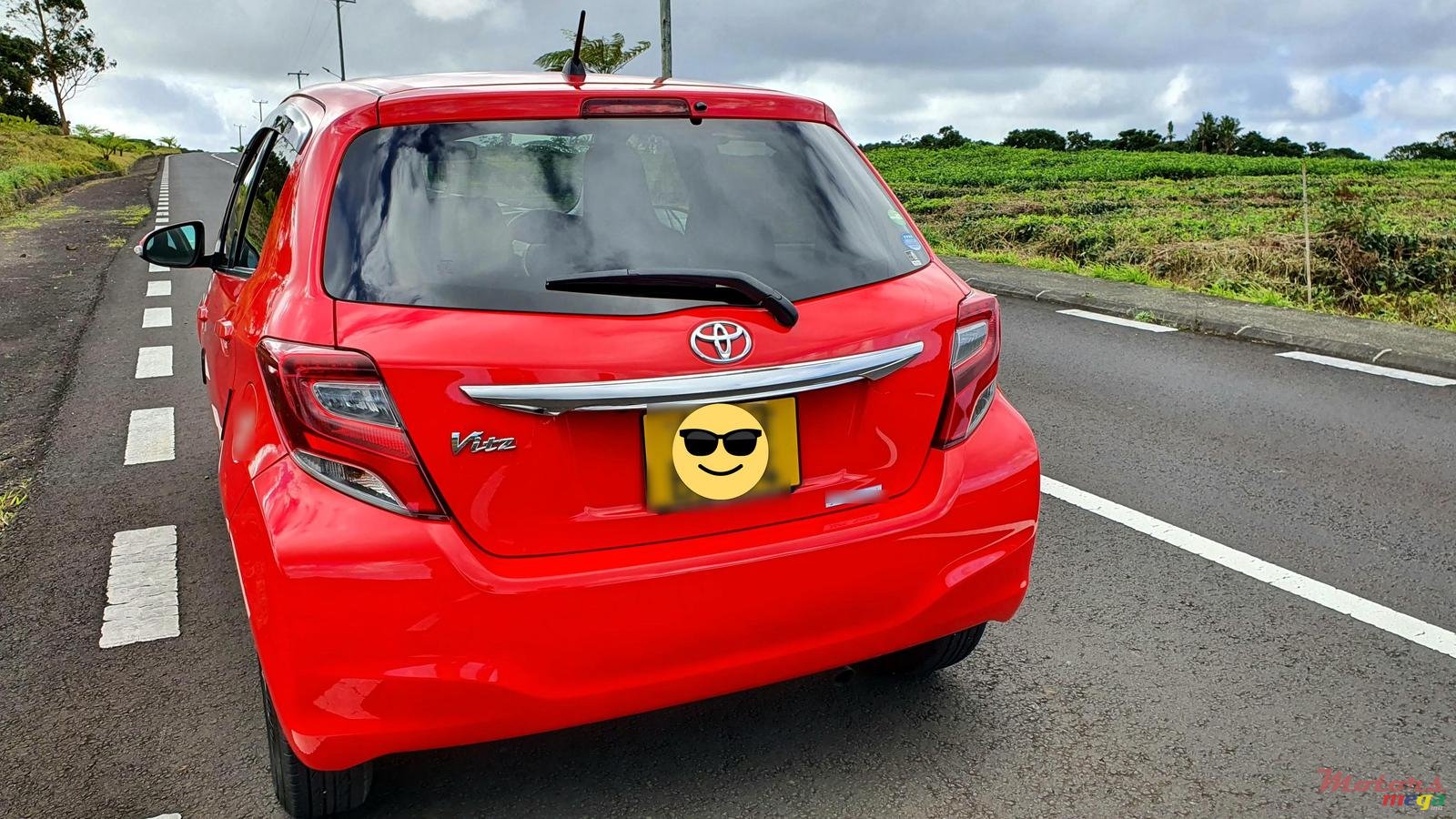 2014' Toyota Vitz photo #4