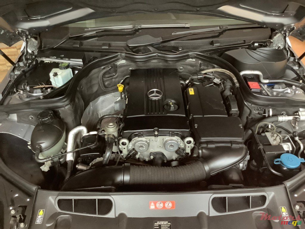 2012' Mercedes-Benz C-Class AMG photo #5