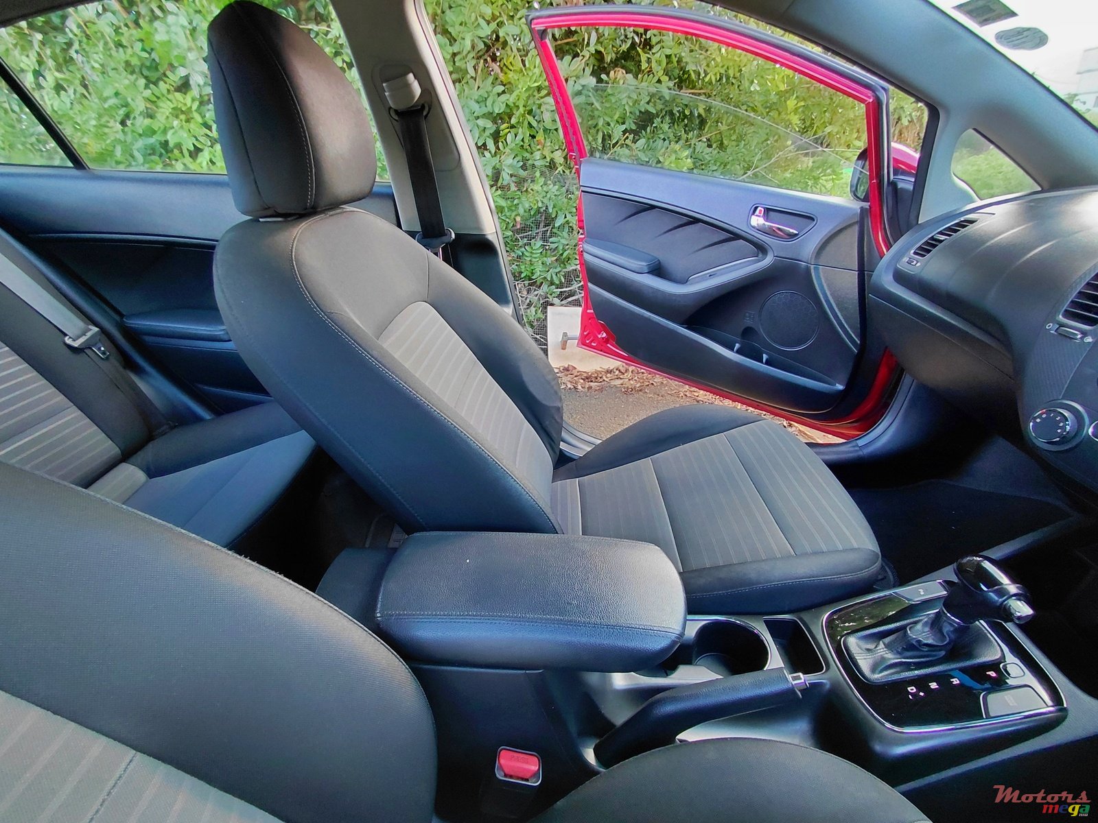 2018' Kia All opt photo #7