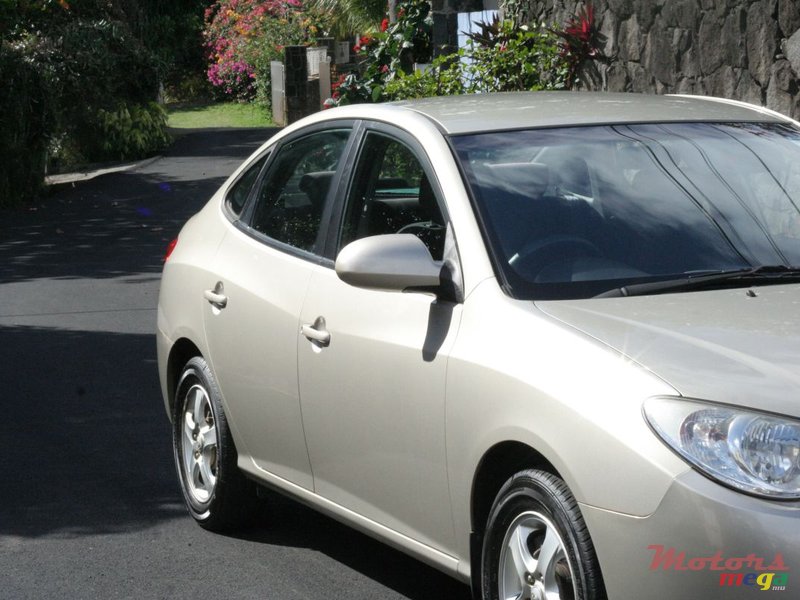 2008' Hyundai Elantra photo #2