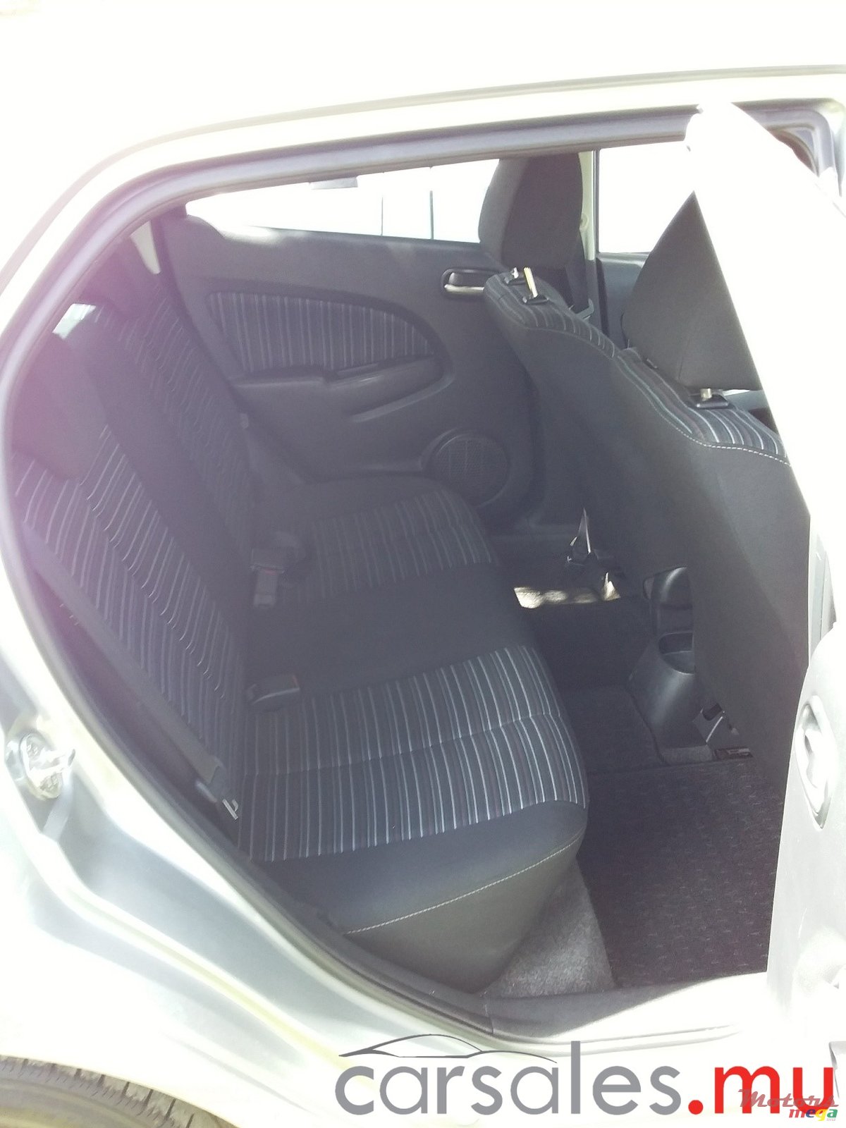 2010' Mazda Demio photo #5