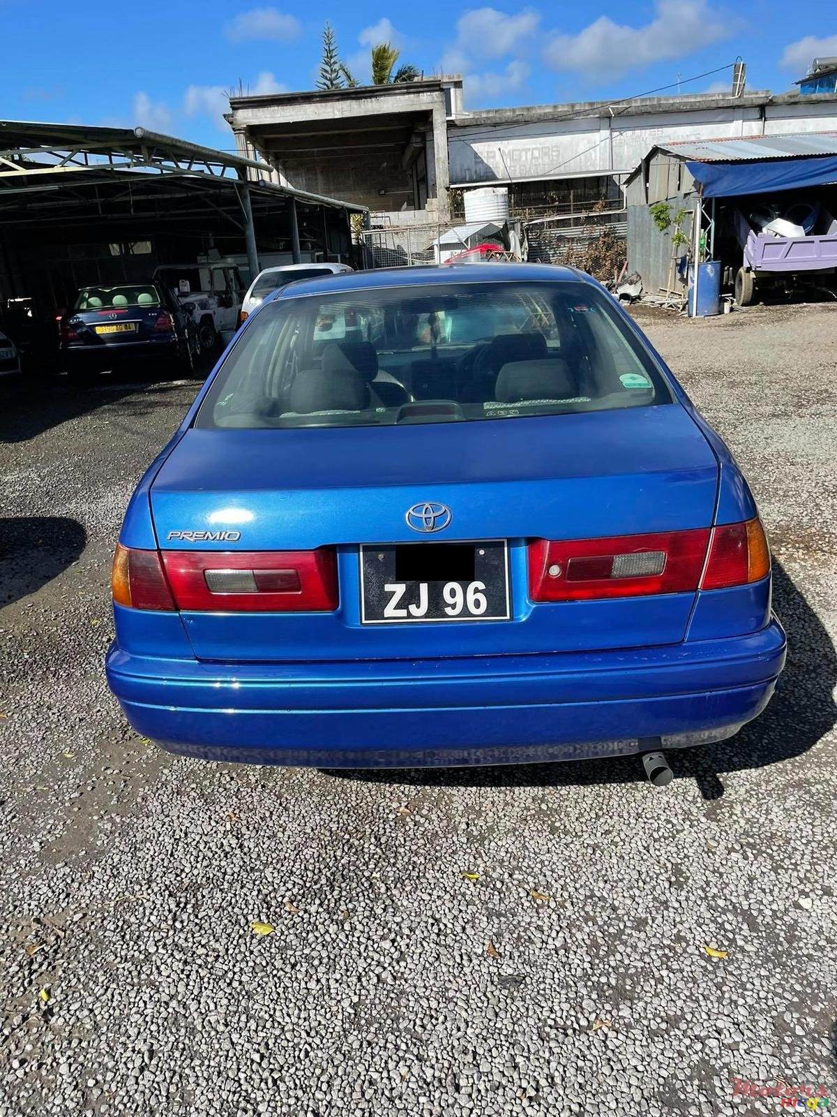 1996' Toyota Premio photo #2