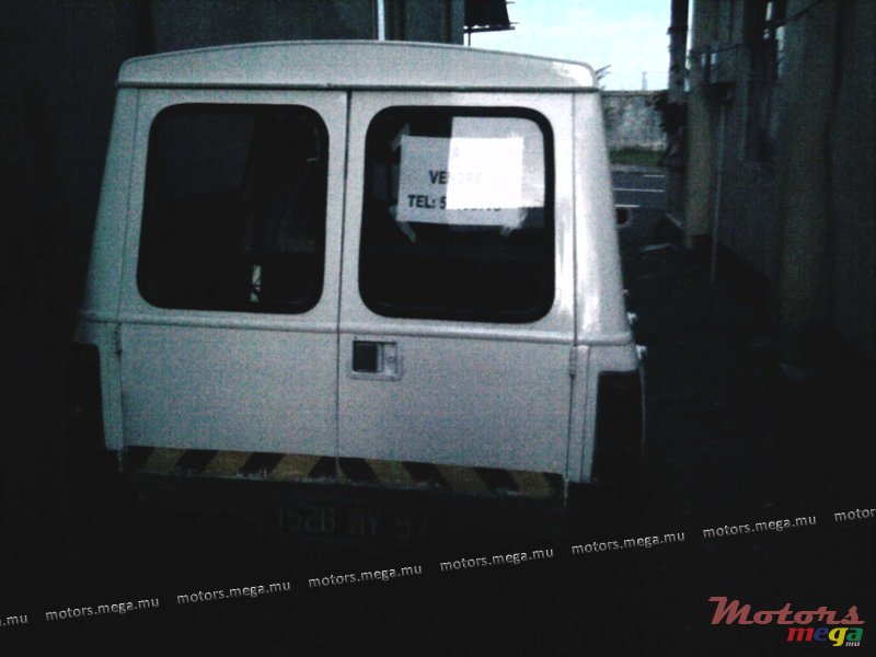 1997' Mazda photo #4