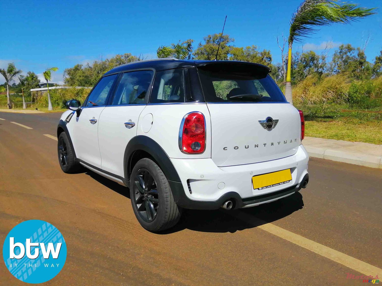 2014' MINI Cooper S Countryman photo #2