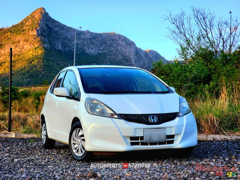 2012' Honda Fit photo #1