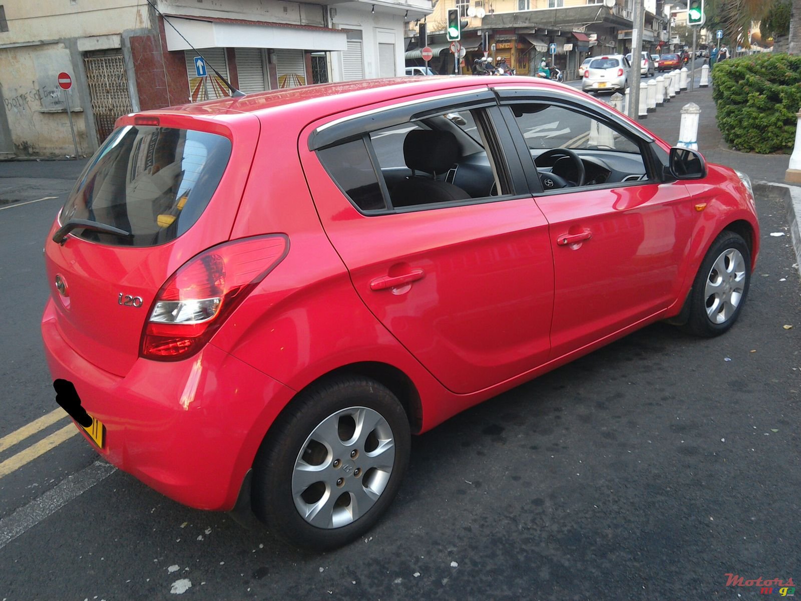 2011' Hyundai i20 photo #2