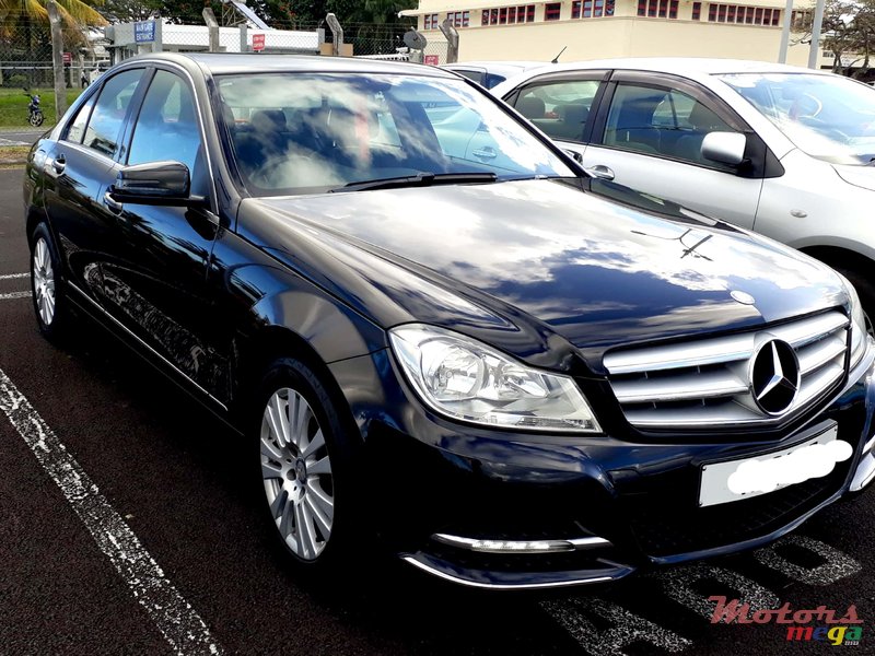 2013' Mercedes-Benz C-Class Elegance photo #1