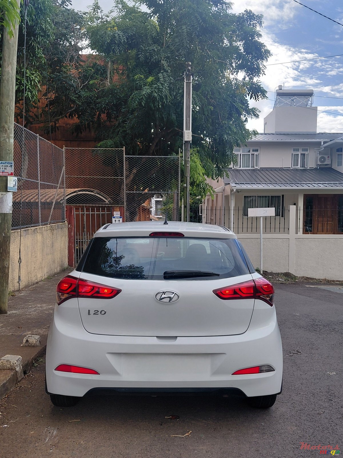 2017' Hyundai i20 photo #1