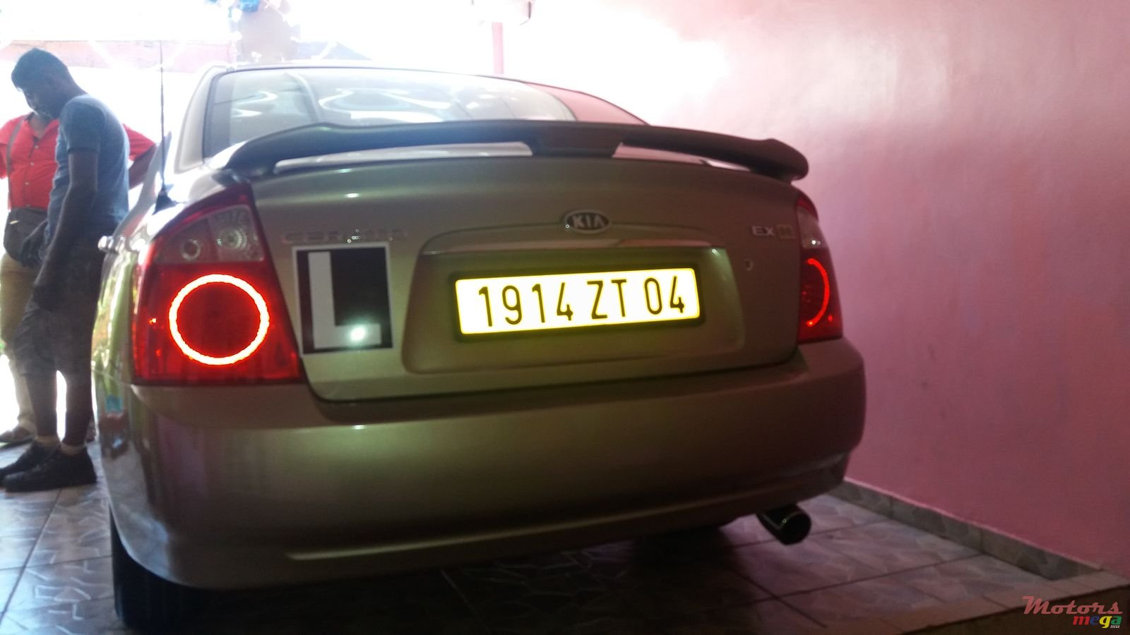 2004' Hyundai photo #4