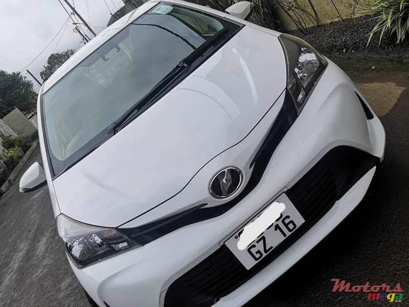 2016' Toyota Vitz 1300cc photo #1