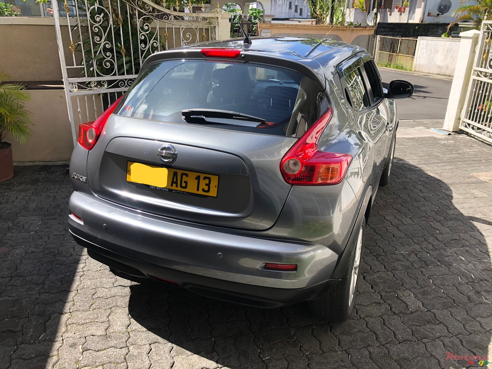 2013' Nissan Juke photo #3