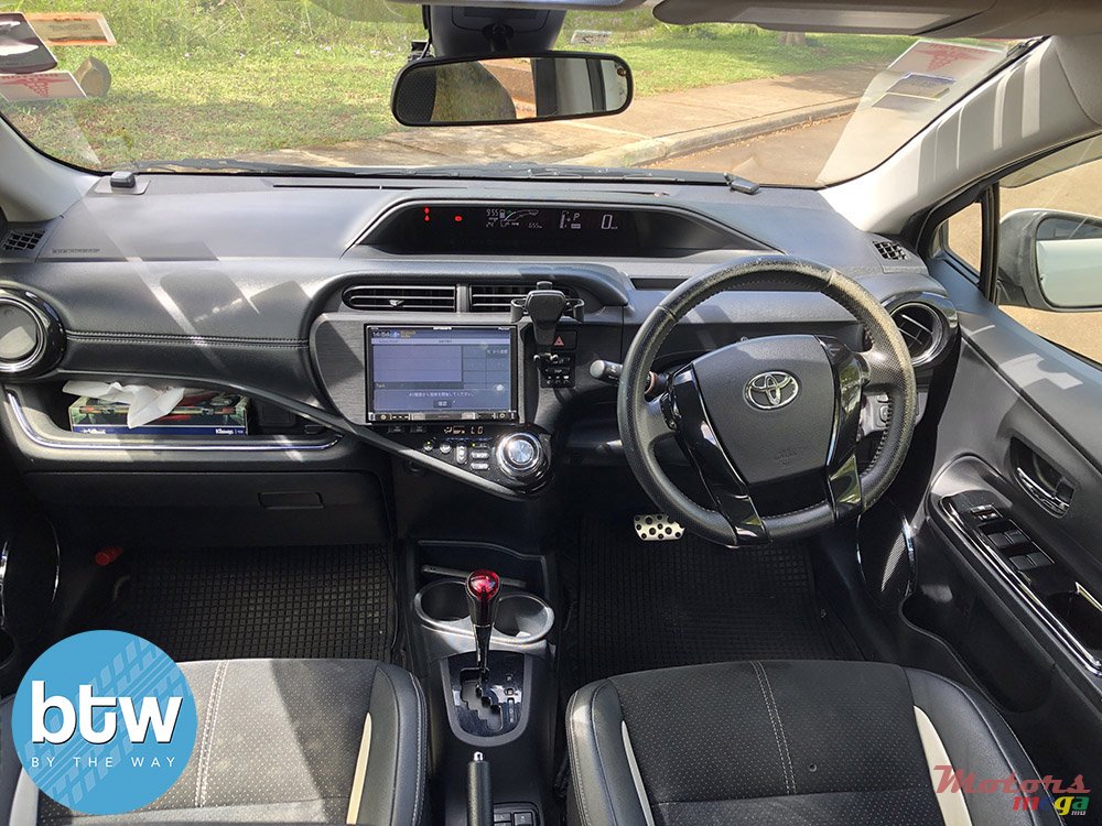 2016' Toyota Aqua photo #5