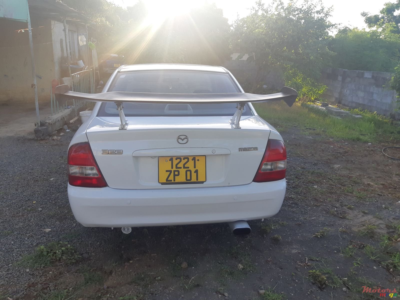 2001' Mazda familia photo #1