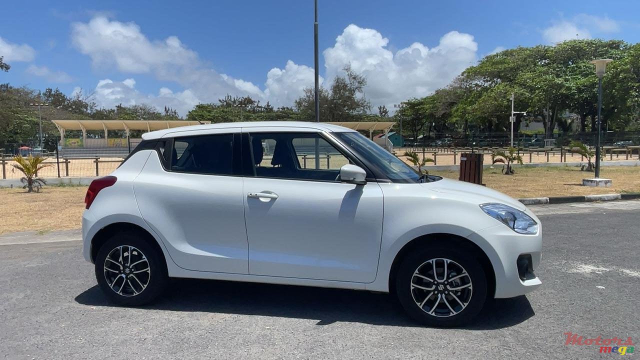 2024' Suzuki Swift photo #7