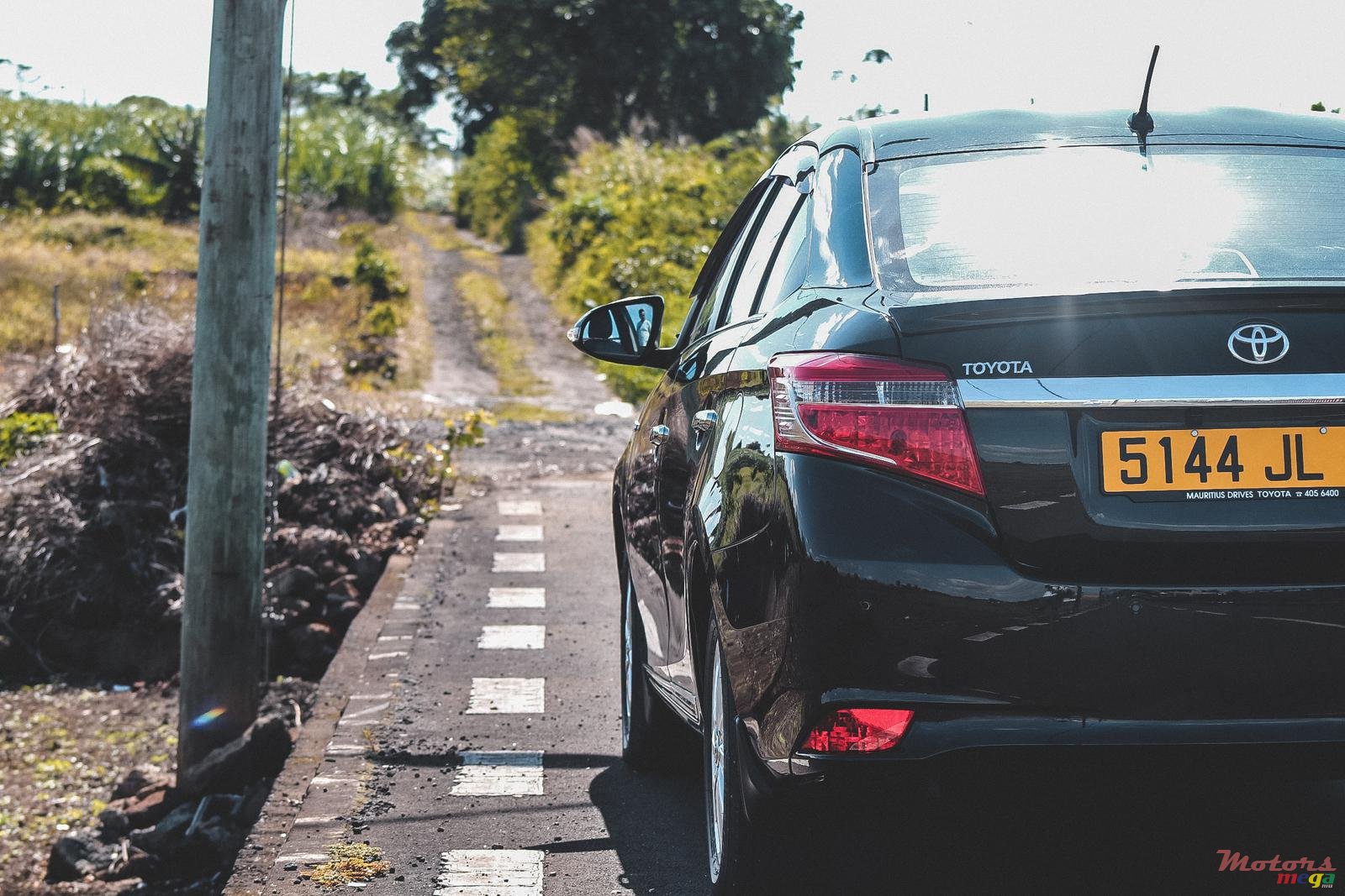 2016' Toyota Yaris photo #3