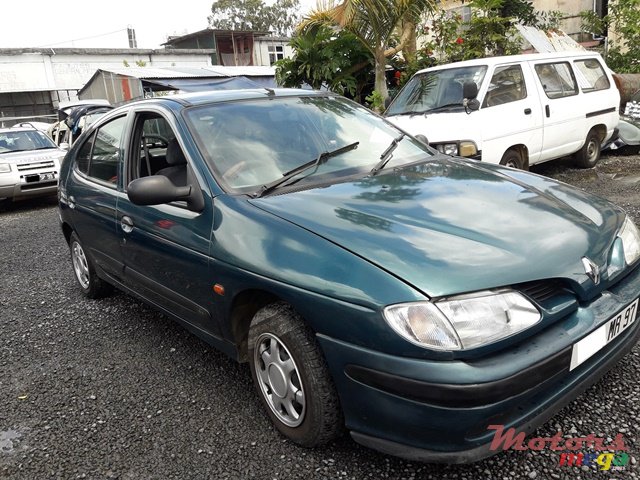 1997' Renault Megane photo #2