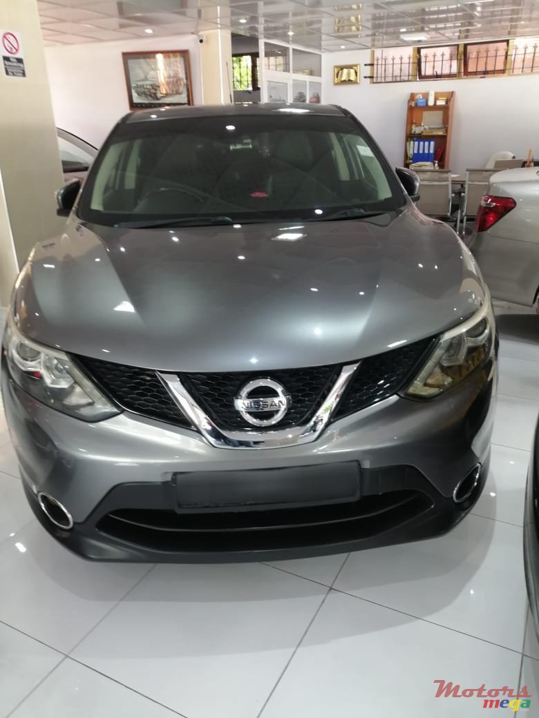 2015' Nissan Qashqai photo #1