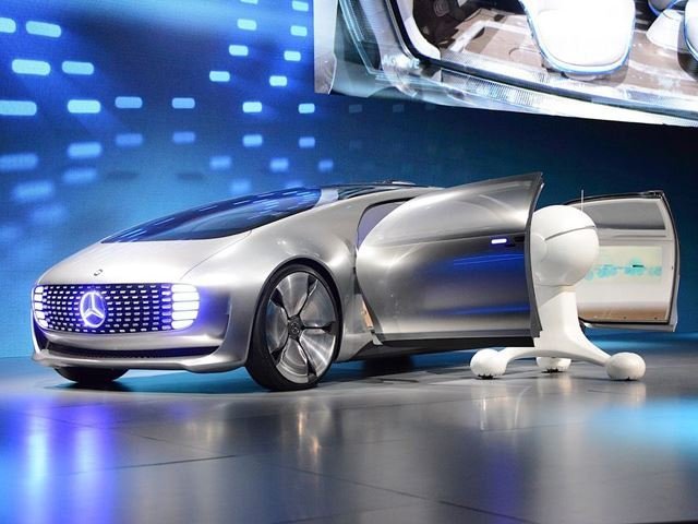 Mercedes-Benz Provides Glimpse Of The Future: F015 Autonomous Concept Breaks Cover at CES