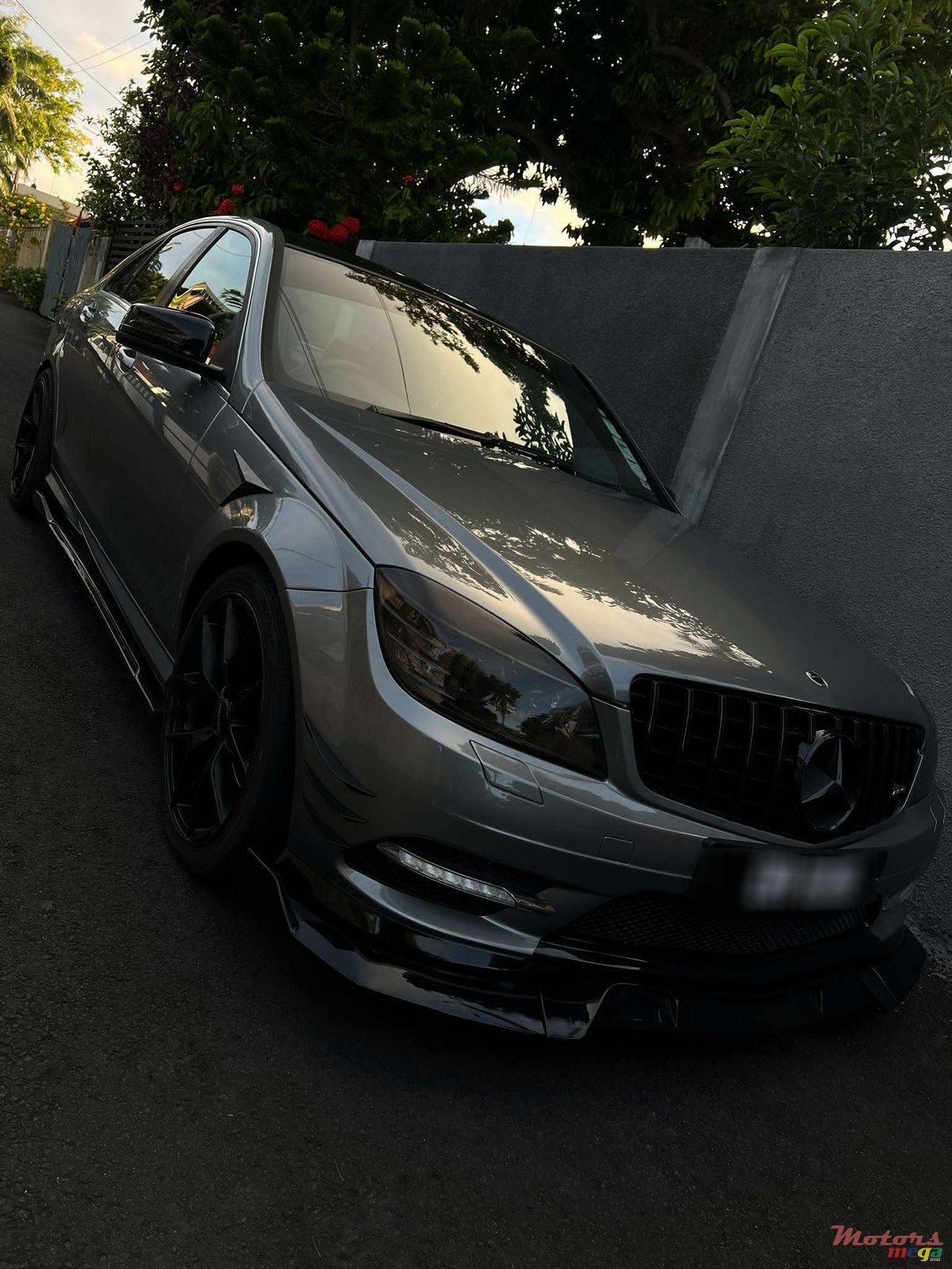 2010' Mercedes-Benz 180 AMG PACK photo #3