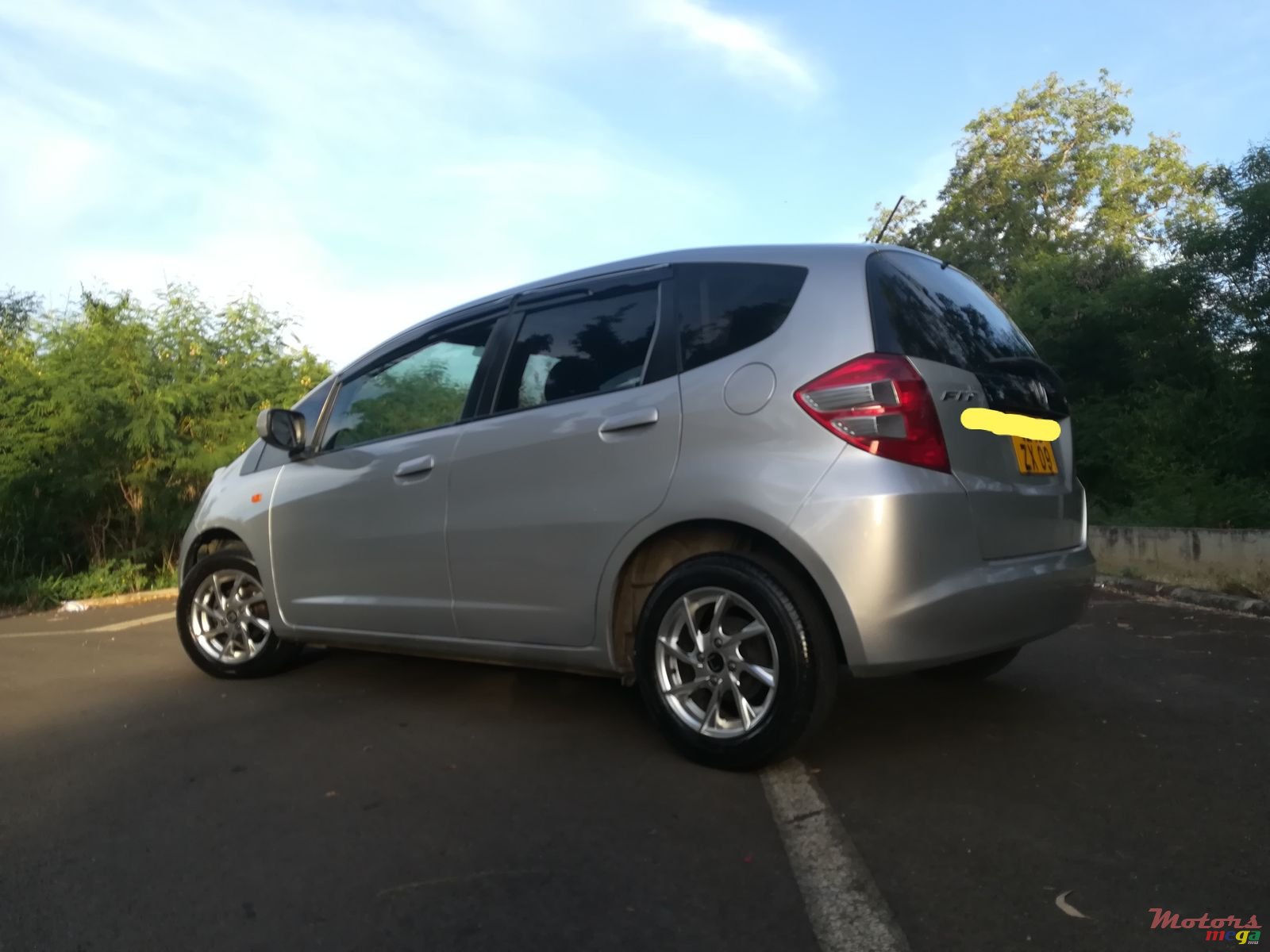 2009' Honda Fit photo #2