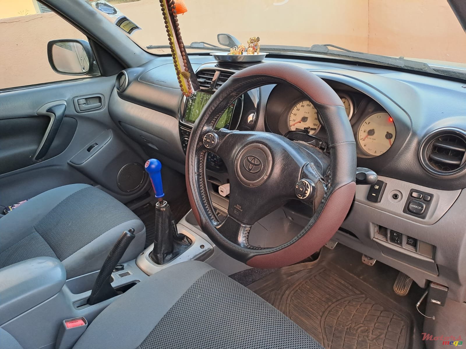 2001' Toyota RAV4 photo #6