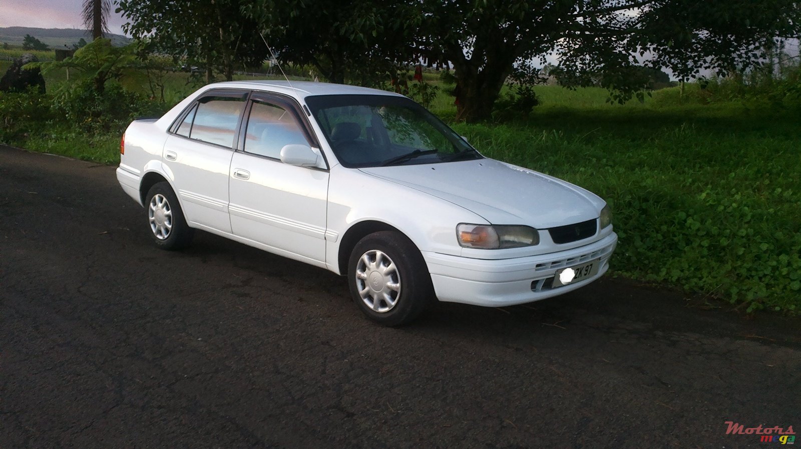 1997' Toyota Corolla photo #1