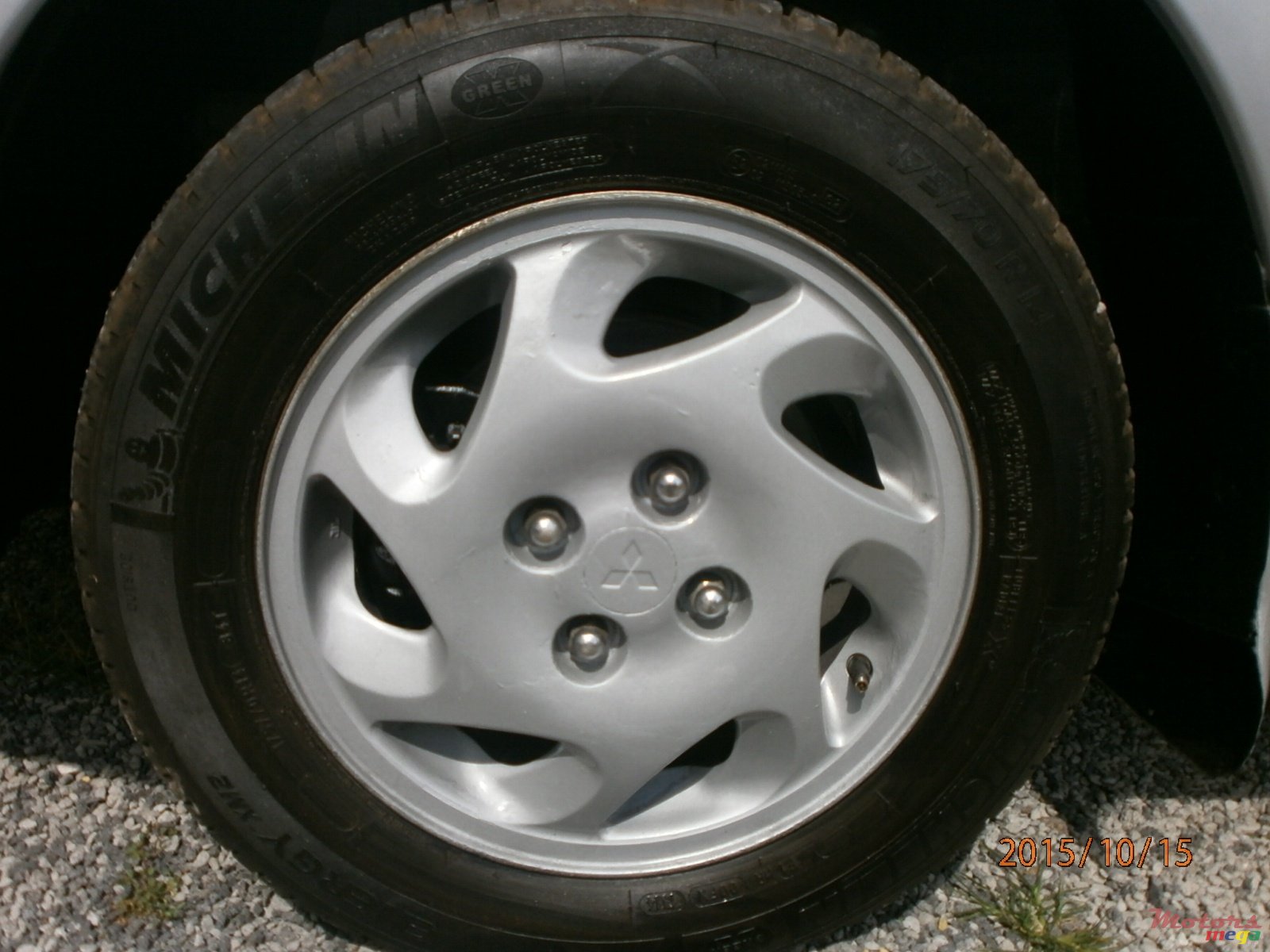 2001' Mitsubishi Lancer CEDIA photo #2