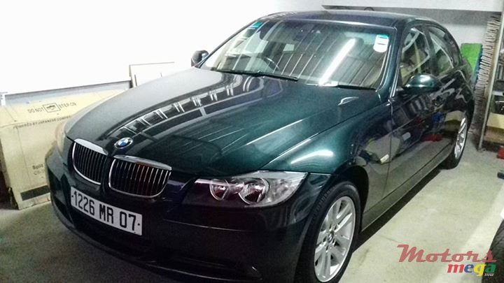 2007' BMW 3 Series photo #1