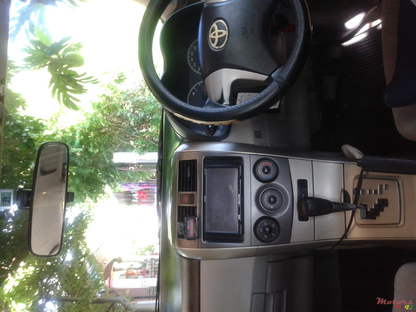 2010' Toyota Axio photo #4