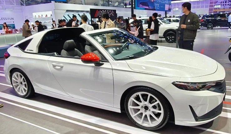 Honda Reveals 2-Door Targa-Roof Integra With Manual Gearbox, But You Can't Have It