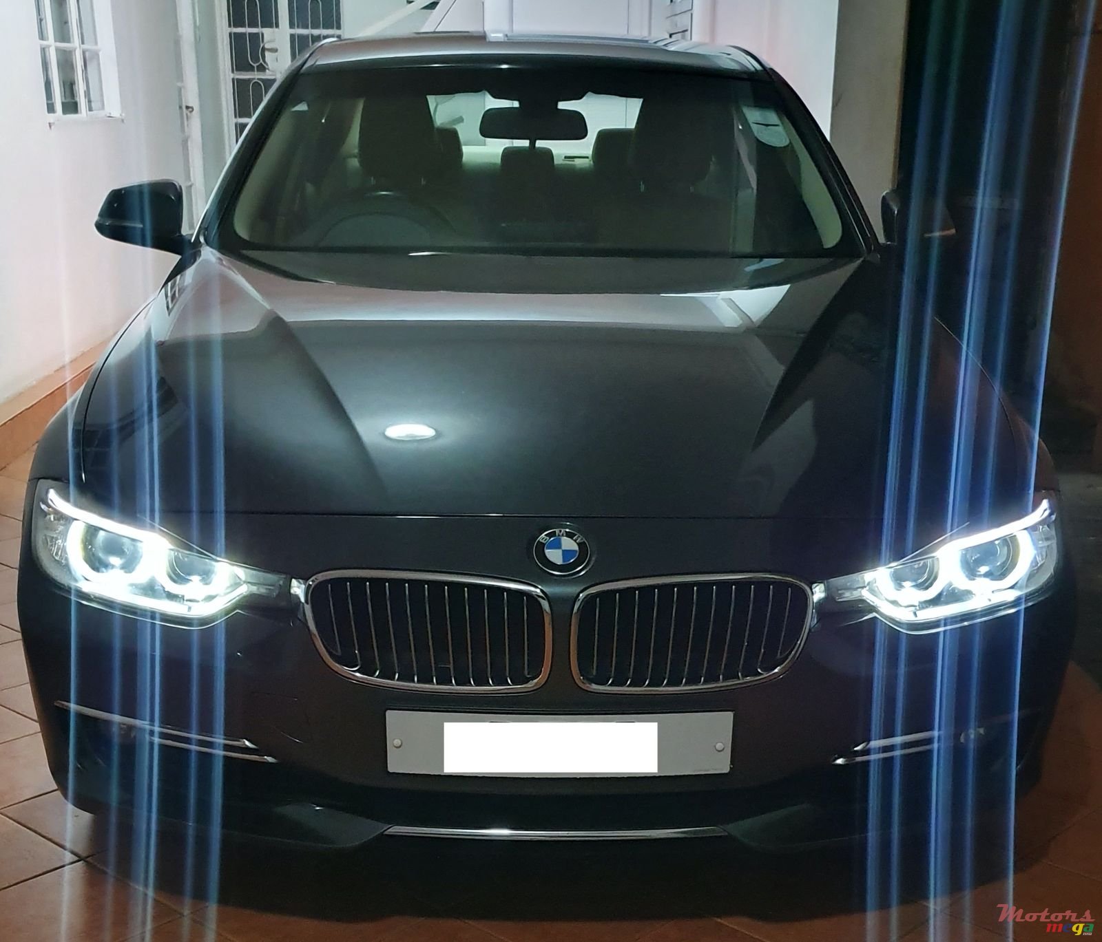 2012' BMW 320 photo #3