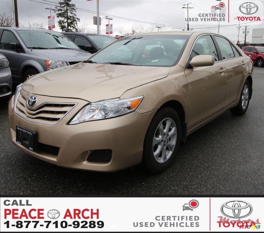 2011' Toyota photo #6