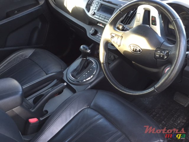 2012' Kia Sportage photo #4