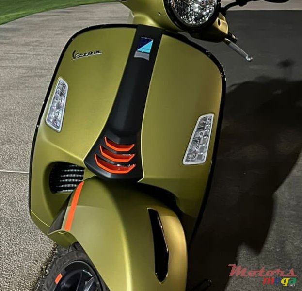 2024' Vespa Gts photo #6