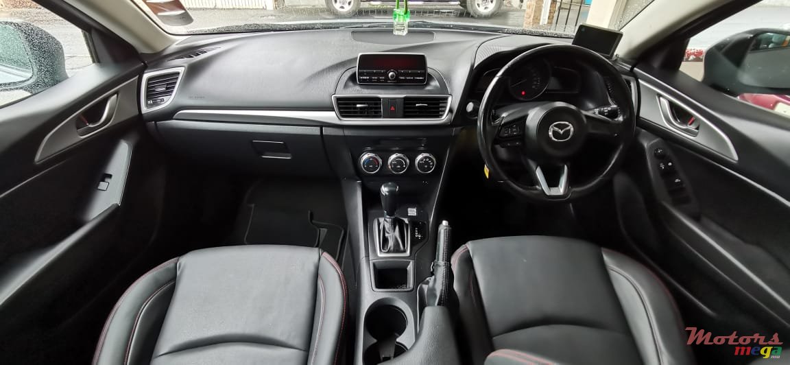 2018' Mazda 3 Skyactiv photo #3