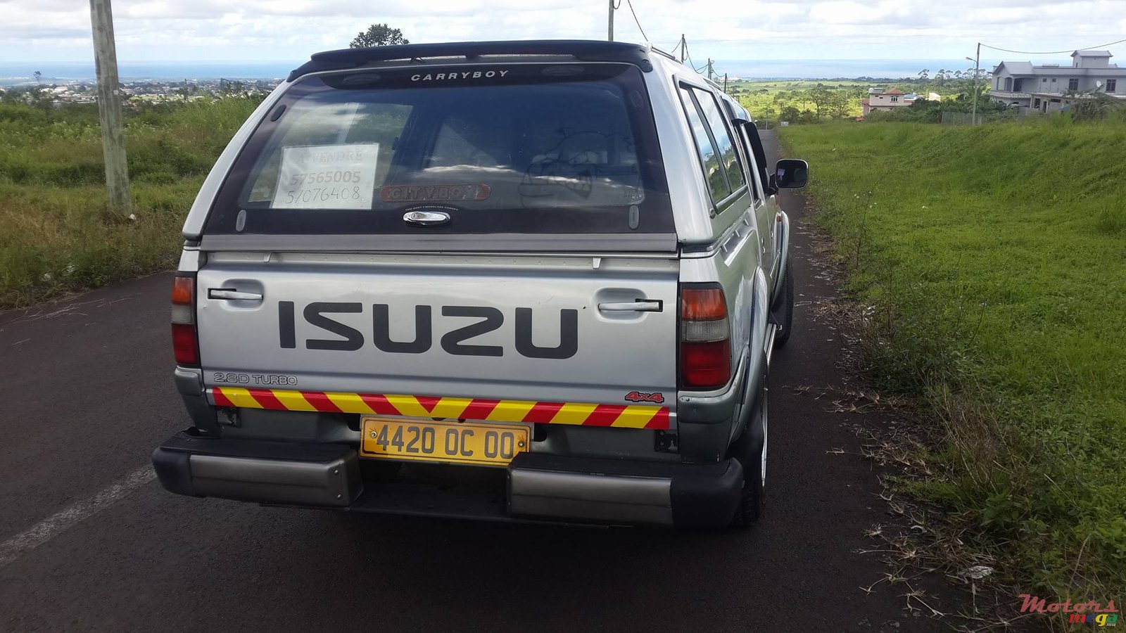 2000' Isuzu 4*4 photo #4