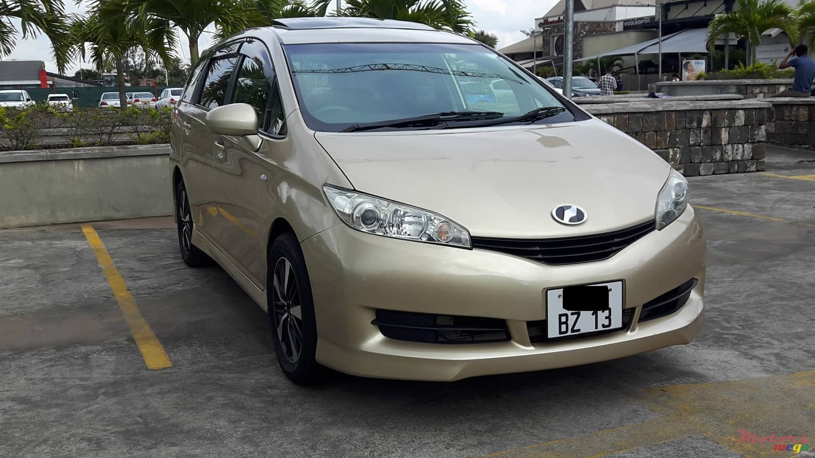 2013' Toyota Fielder WISH S SPORT 8 SEATS photo #2