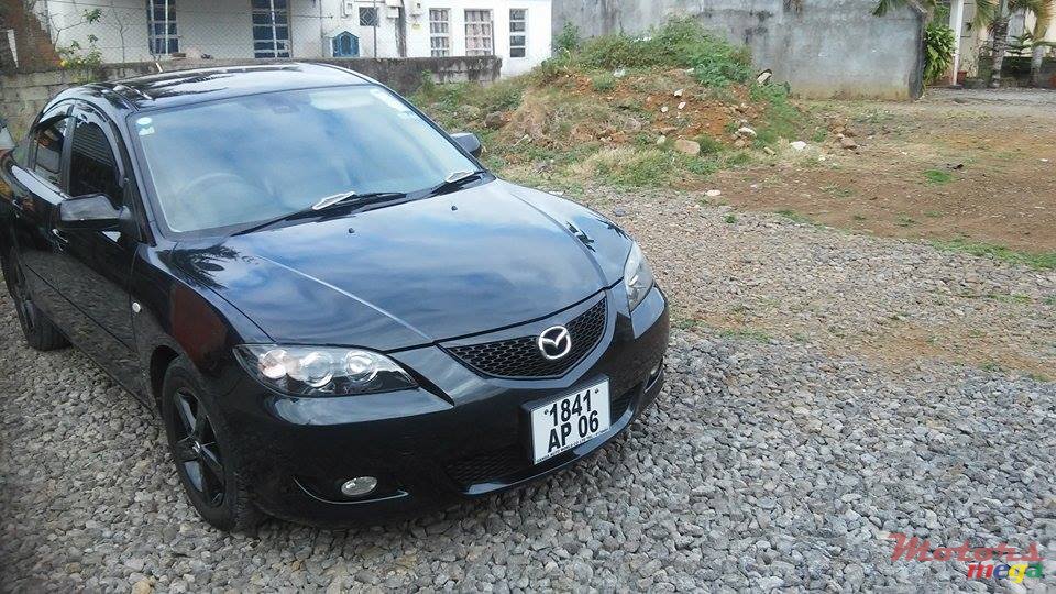 2006' Mazda 3 photo #3