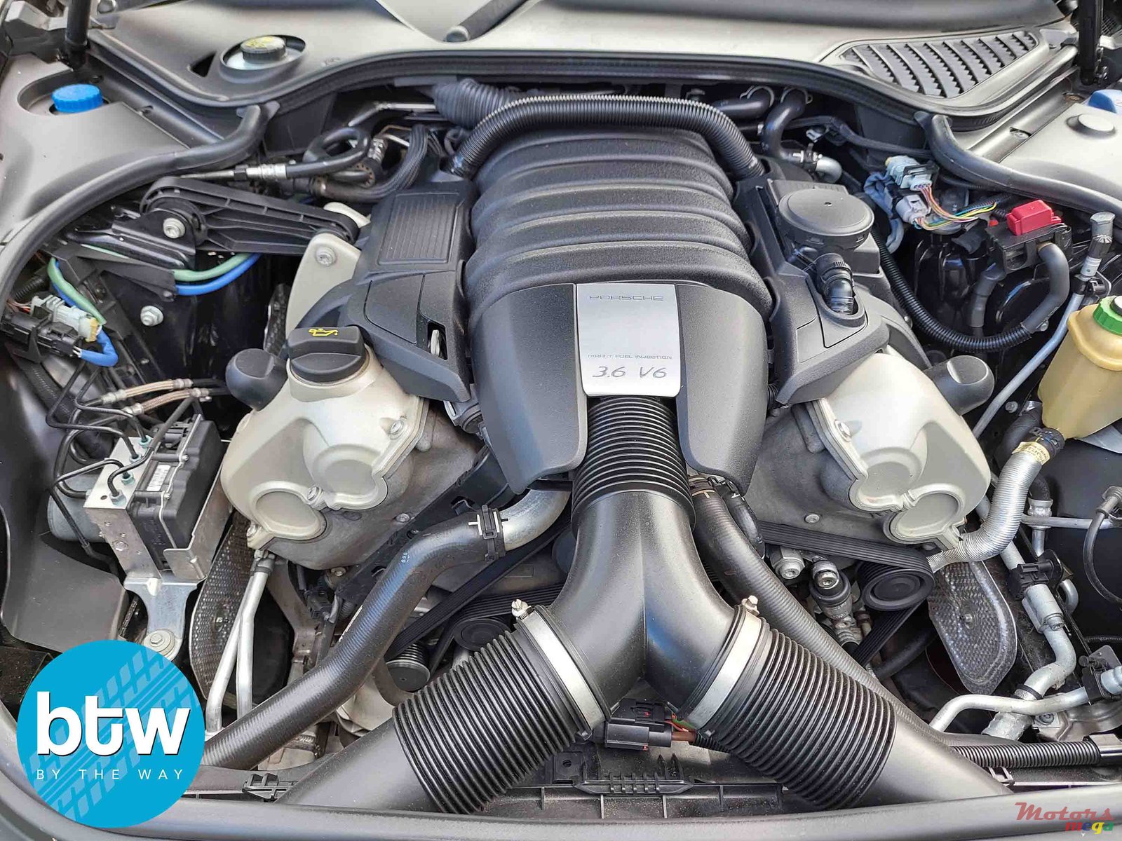 2016' Porsche Panamera photo #7