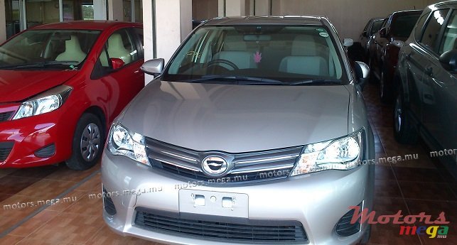 2011' Toyota Corolla Axio photo #1