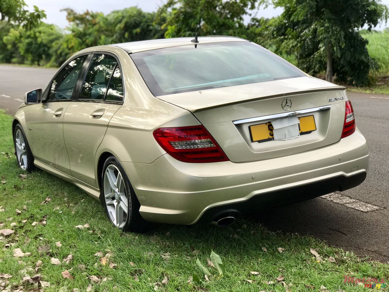 2012' Mercedes-Benz C 180 AMG photo #6
