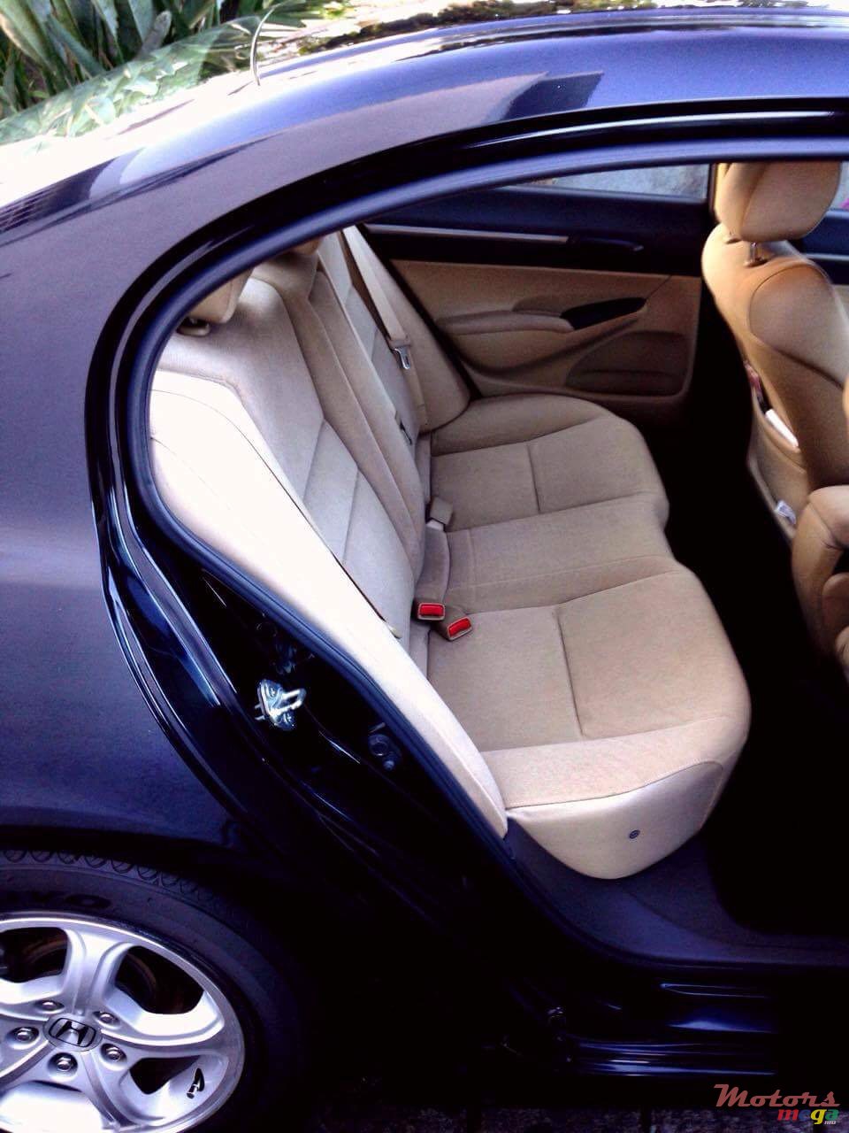 2008' Honda Civic photo #5