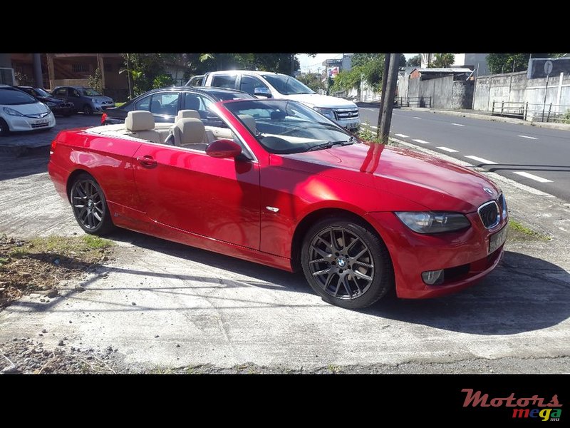 2008' BMW 3 Series Coupe Convertible car photo #4