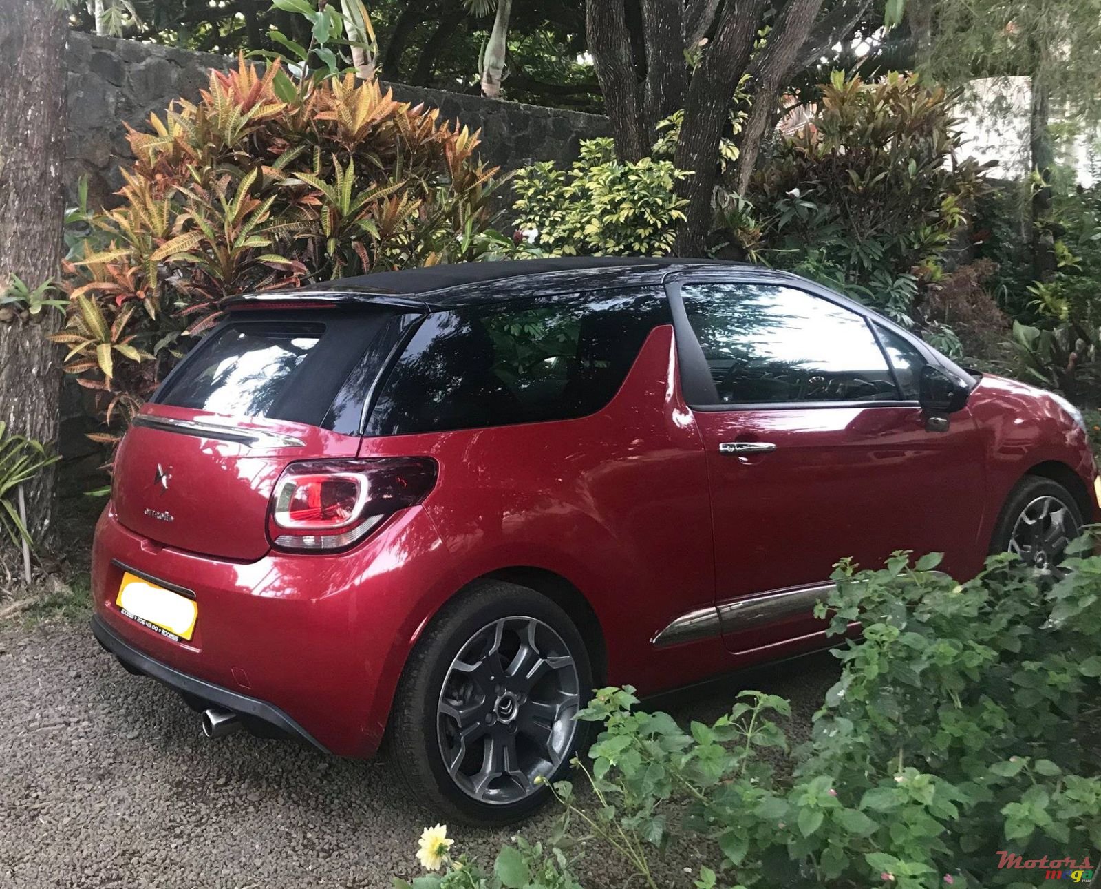 2014' Citroen DS3 cabriolet photo #4