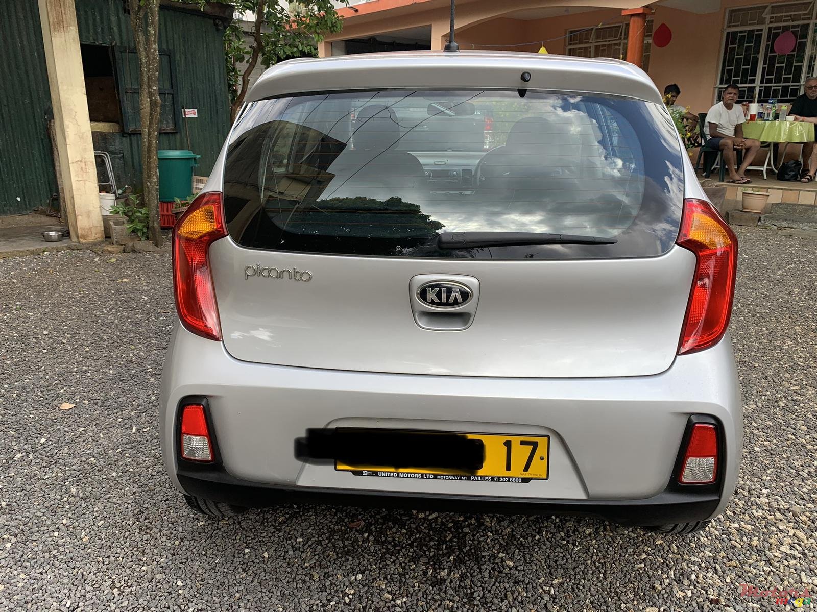 2017' Kia Picanto Hatchback photo #3